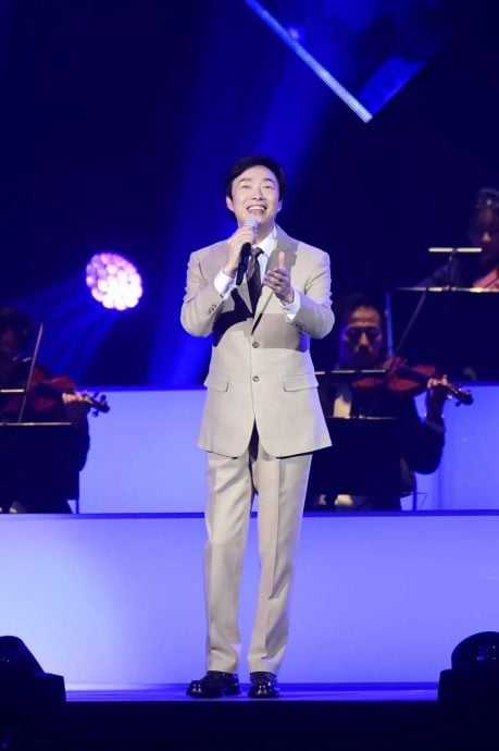 费玉清引退5年断腿跟粉丝借钱开刀?7旬歌迷被骗逾百万