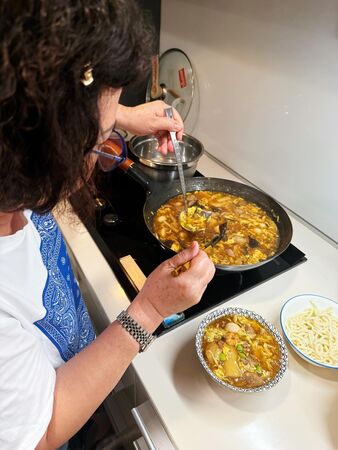 贾静雯迎51岁爬山庆生 人生下半场预告曝光