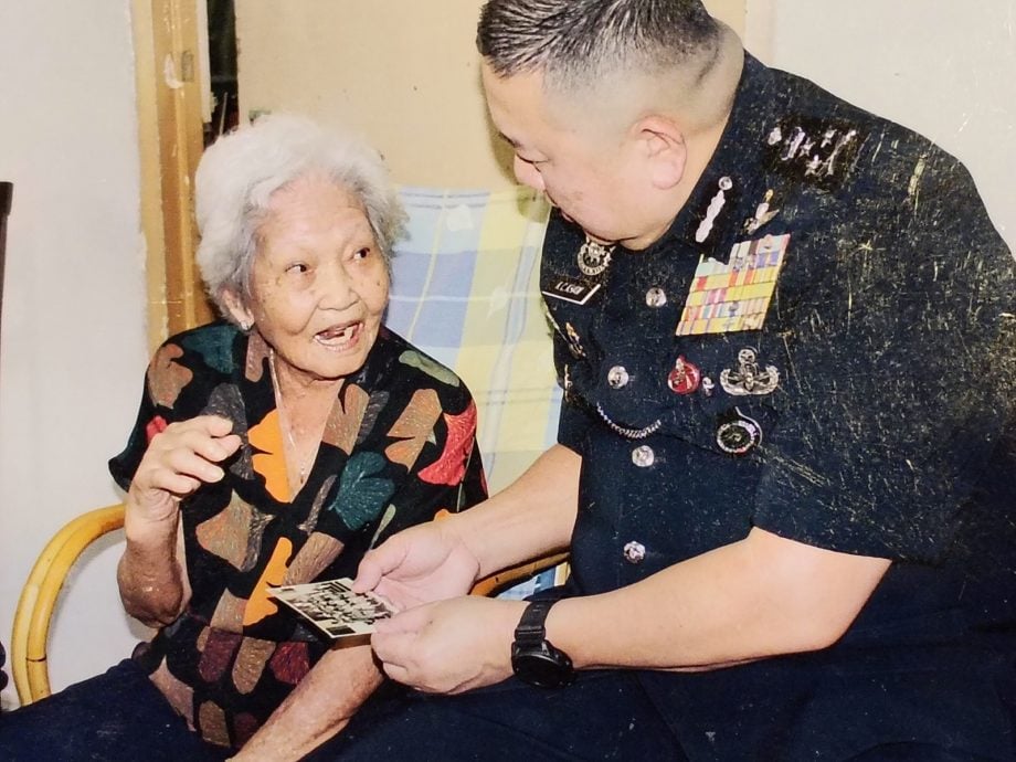 走过百年：人瑞洪金珠 当过警察 撑起家 