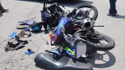 轿车 摩托车意外 骑士被抛飞当场亡