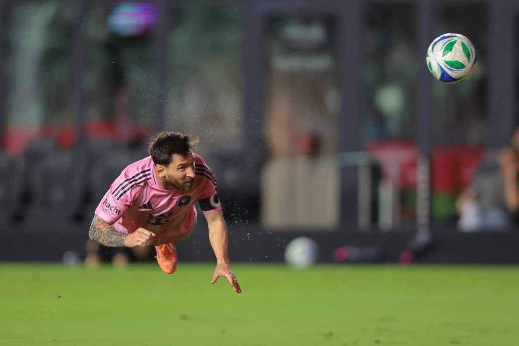 迈阿密国际季后赛旗开得胜 梅西续约后首战双响炮