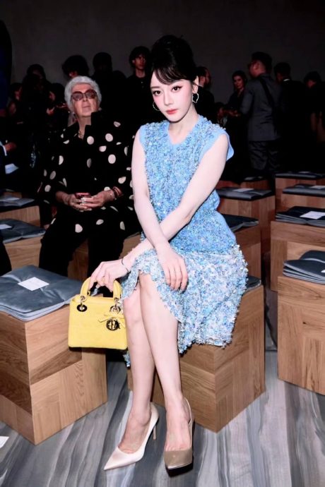 迪丽热巴鞋跟断裂全程踮脚 同场Jisoo待遇差距掀热议