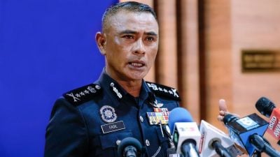 遵守交通法规活动未奏效·隆警20天开8万罚单