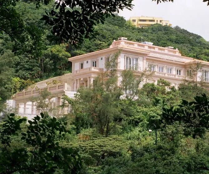 金庸昔日豪宅传命案 恐沦港最贵凶宅