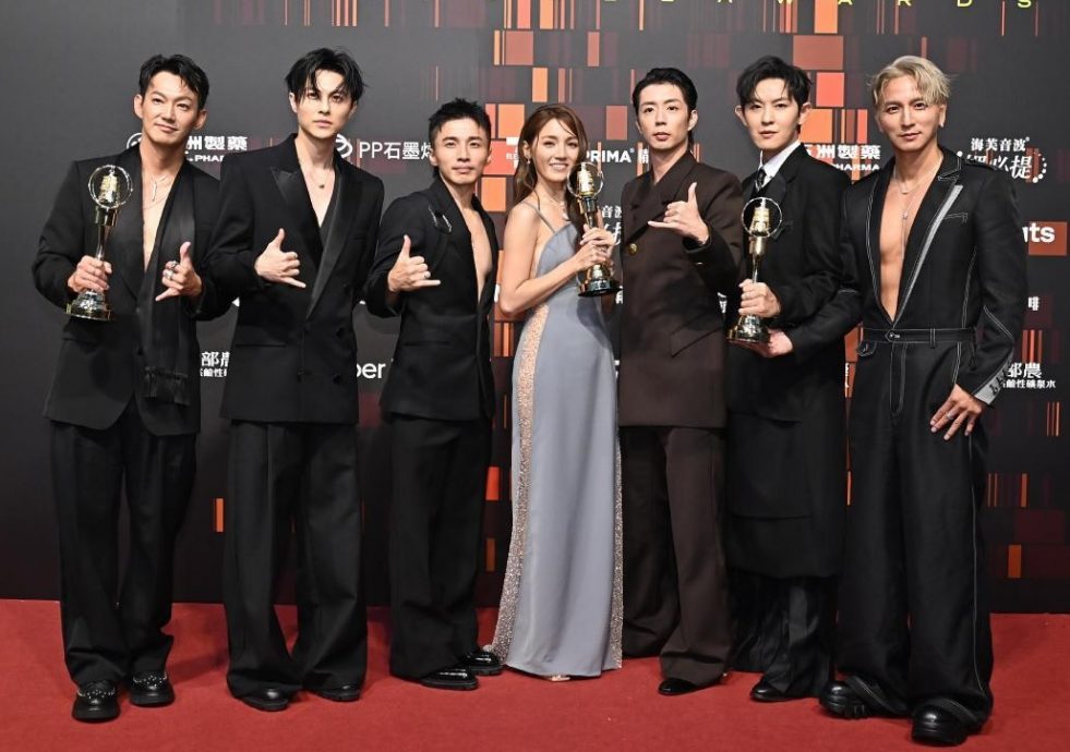 金钟60| “闪兵团”棒棒堂竟拿大奖 阿纬:合情合理