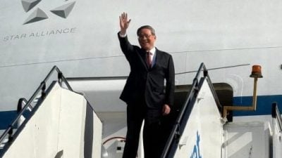 陆兆福迎接 李强抵马出席东盟峰会