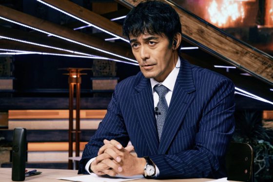 陈头头／【日本电影节】潜行在兔子洞的草蛇灰线中