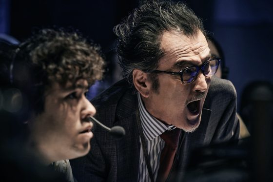 陈头头／【日本电影节】潜行在兔子洞的草蛇灰线中