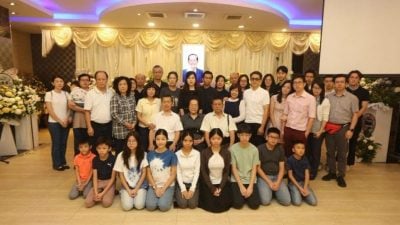 陈锦标逝世举殡  丧府节约捐43单位