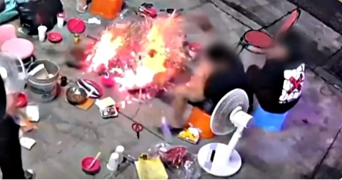 青年中秋夜烤肉地面突炸裂　专家：水泥地上烧烤高风险！