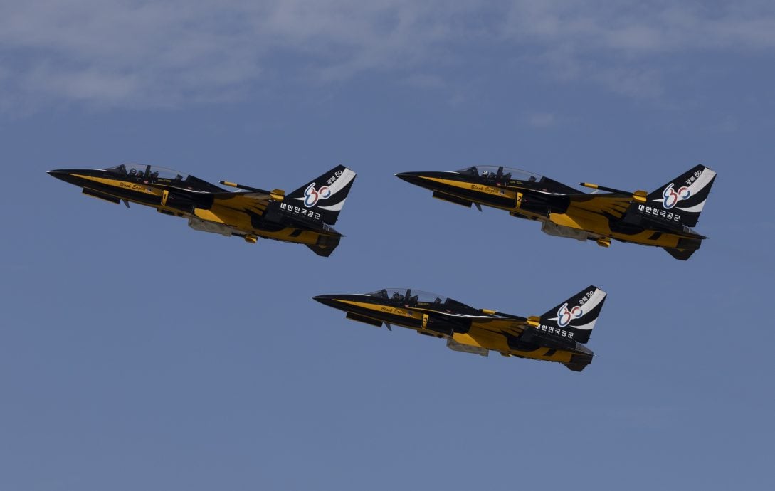 首尔国际航太防务展开幕 自杀式无人机AI武器登场