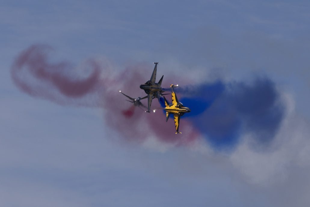 首尔国际航太防务展开幕 自杀式无人机AI武器登场