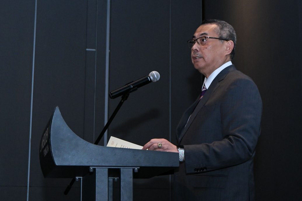 首席大法官:AI无法取代人类智慧推理