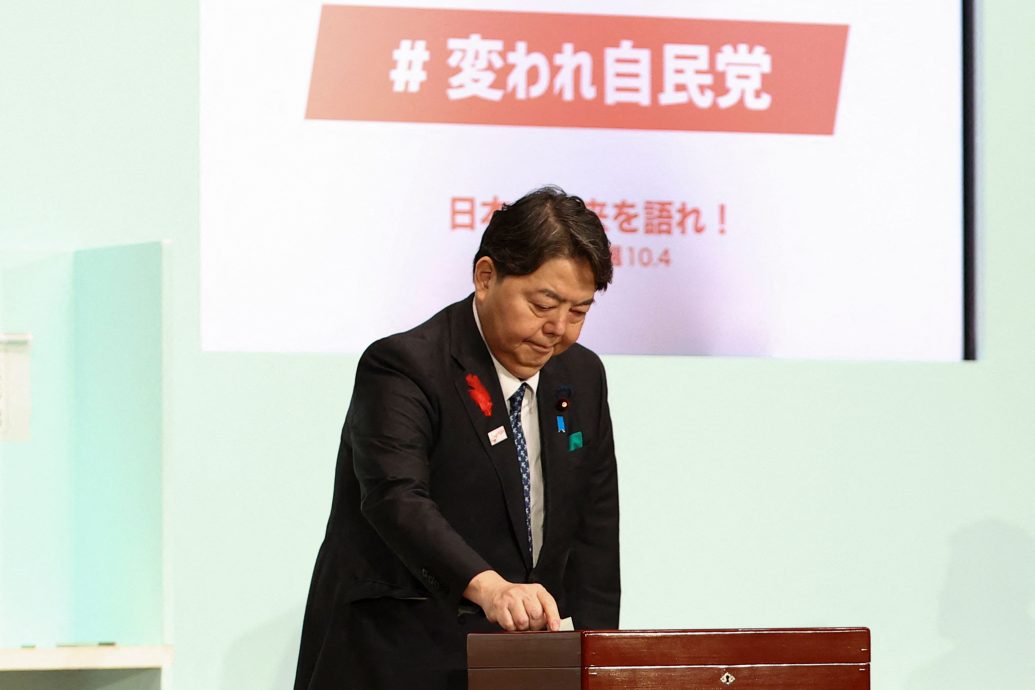 高市与小泉对决 日本有望诞生首位女性首相或最年轻首相