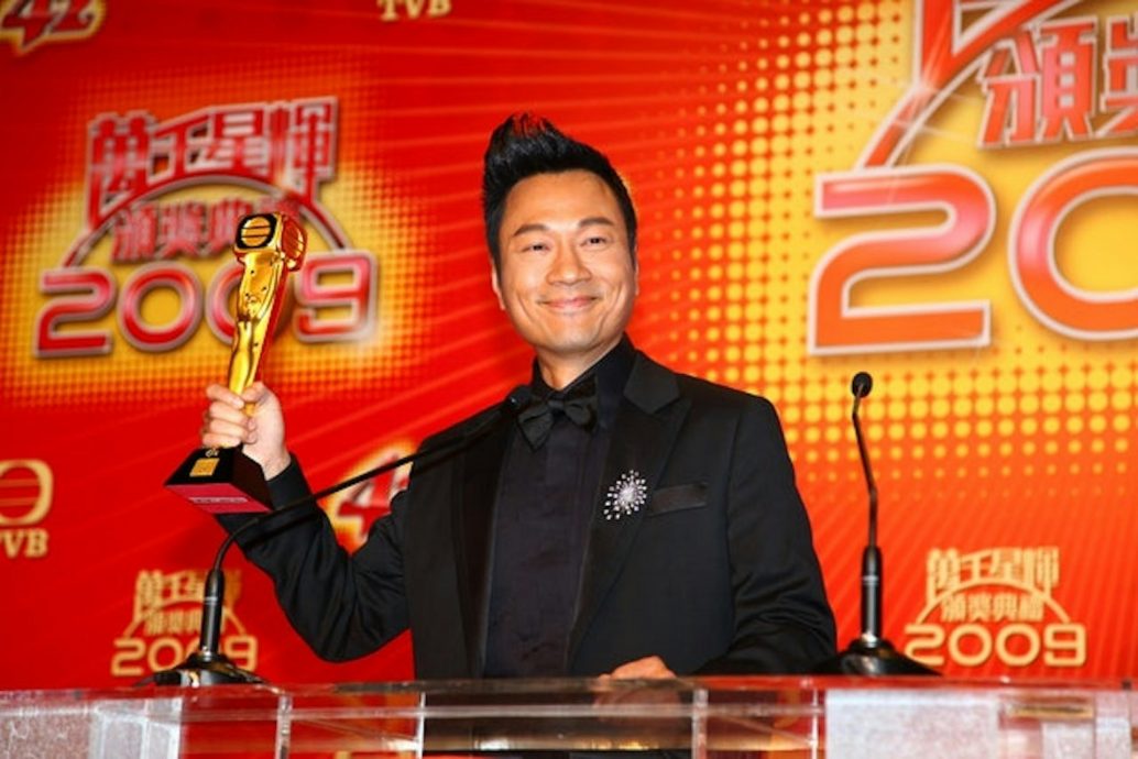 黎耀祥沦中国主题乐园卖艺？ 身形发福被网笑“肥醒”