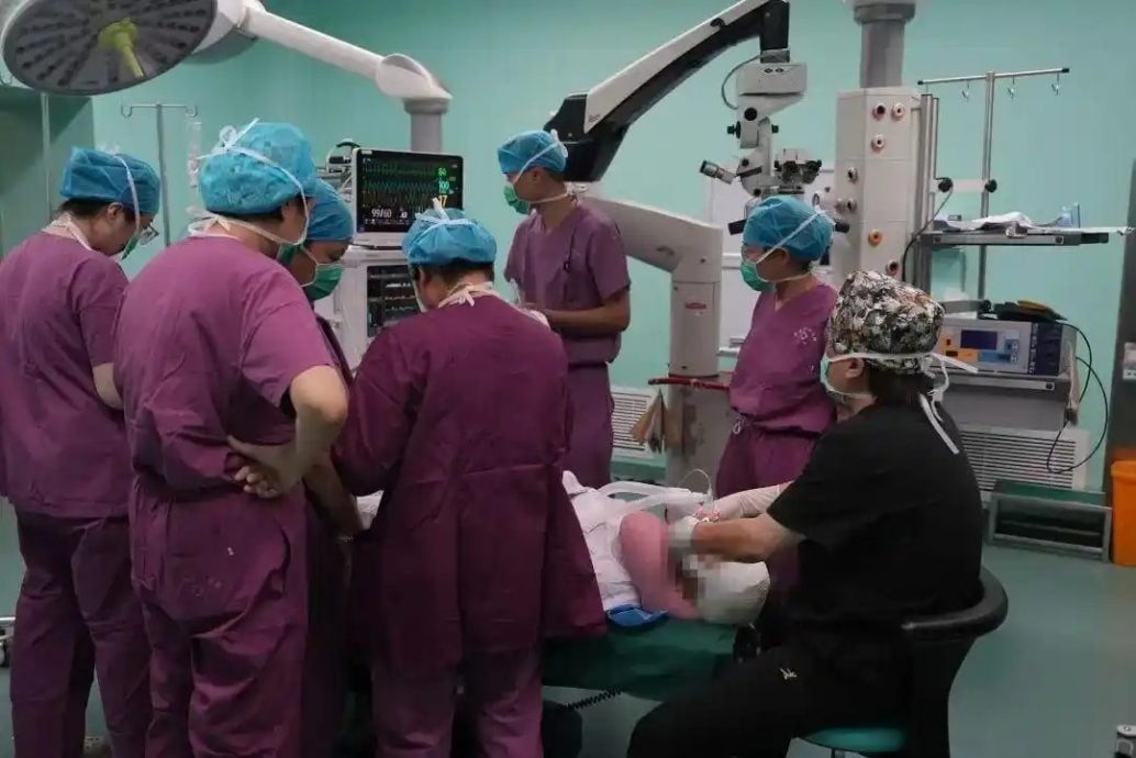 黑熊袭击孕妇 血肉模糊装死脱险 6小时手术保住母子