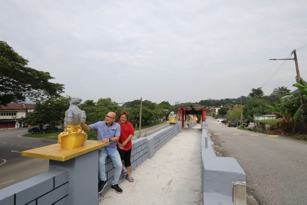 （3/10见报）大都会/半岛心旅行—乌冷县新村游