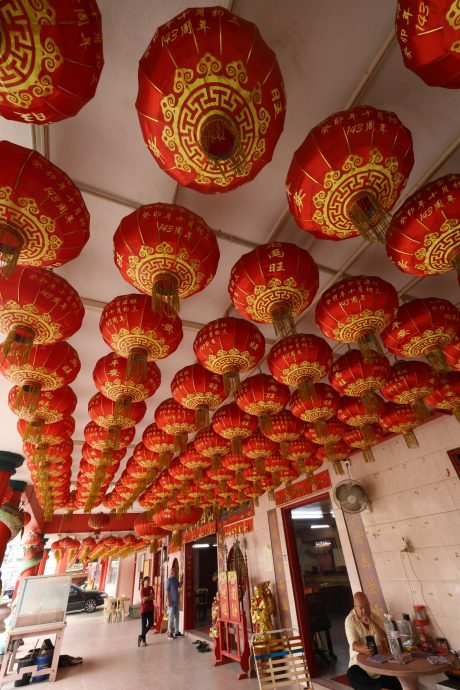 （3/10见报）大都会/半岛心旅行—乌冷县新村游