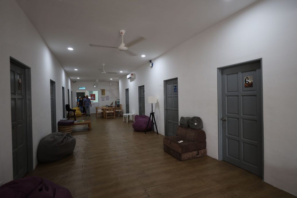 （3/10见报）大都会/半岛心旅行—乌冷县新村游