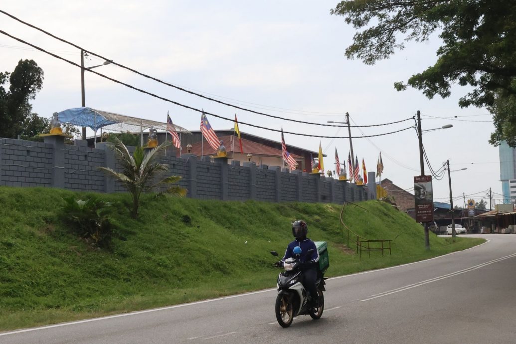 （3/10见报）大都会/半岛心旅行—乌冷县新村游