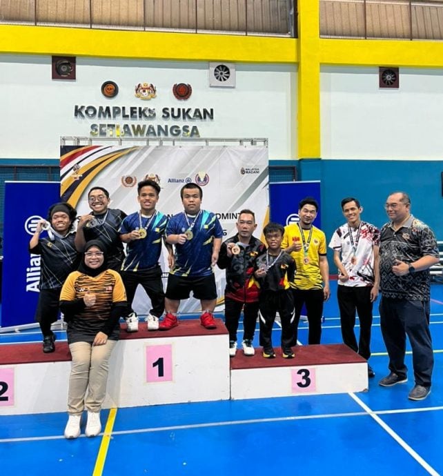 (全国版)平凡的毕业典礼中卧虎藏龙