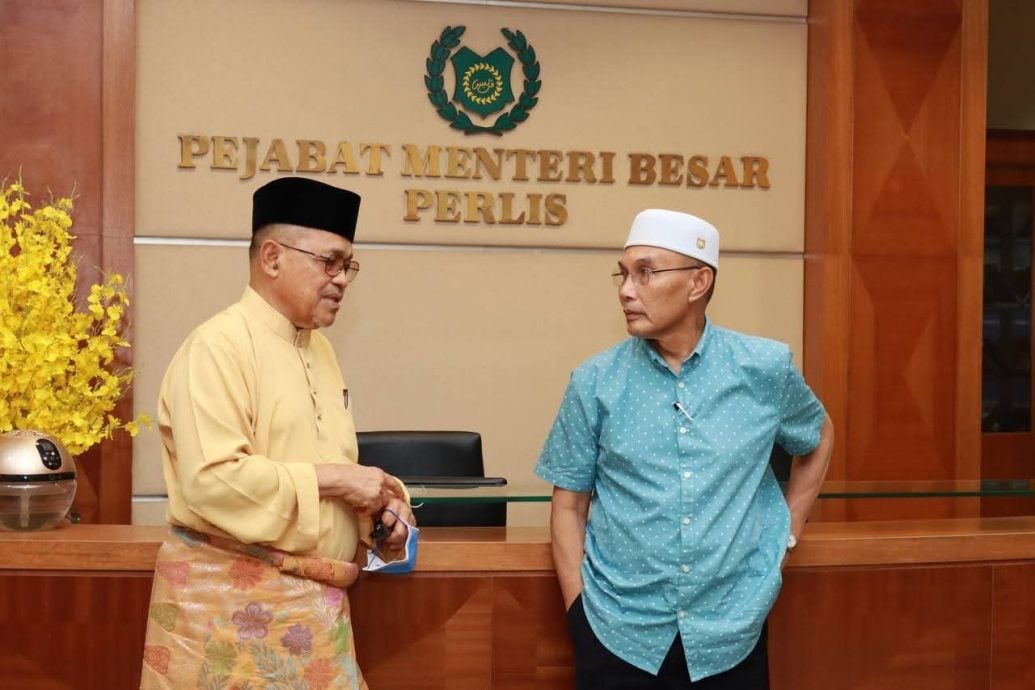 (全国版)虽遭撤换仍大方祝贺 玻大臣苏克里看好沙希淡领航国盟