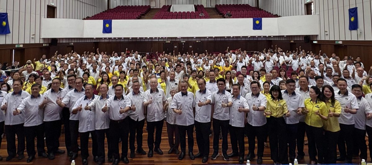 （全国版）魏家祥回应马华是否退出国阵？