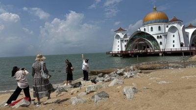 蓝天碧海拍出网美照   双岛城海滩爆红打卡点