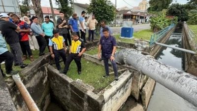 谢守钦:设水泵水闸门 柠檬眼罗弄班兰获40万治水