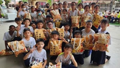 薛任评:历练中不断成长 学生要勇敢追梦