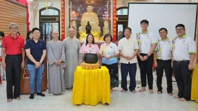 马佛青隔10年再办研修班   55人探索心识体验