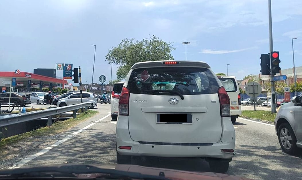 (古城第三版主文)玛琳交通再调整·柏卡2路和慕尼2路旧路封新路开