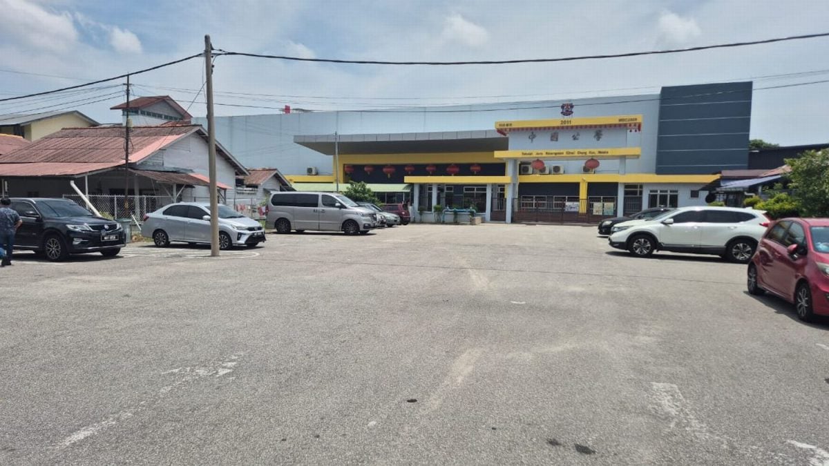 (古城第六版主文)甘榜拉班沟渠阻塞已正在修复