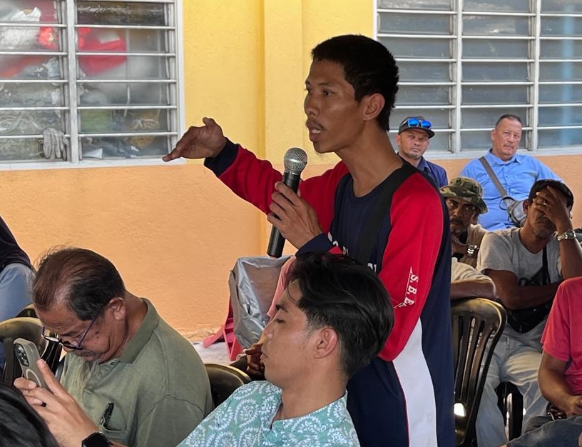 (古城第四版主文)吉里望人民代议士为人民计划活动,林万锋与渔民午叙