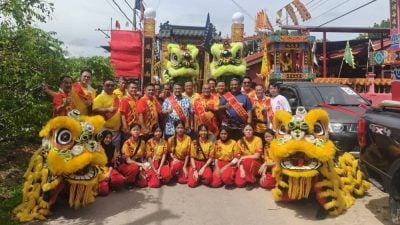 元天宫座主元天上帝出巡 12花车参与游行