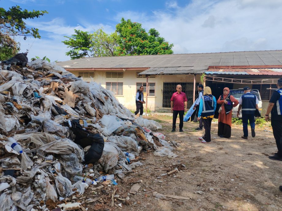 （古城第四版主文）马打古精一带发生多宗骨痛热症病例，执法人员发现当地有超过百处有蚊虫繁殖