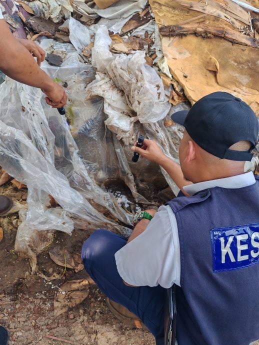 （古城第四版主文）马打古精一带发生多宗骨痛热症病例，执法人员发现当地有超过百处有蚊虫繁殖