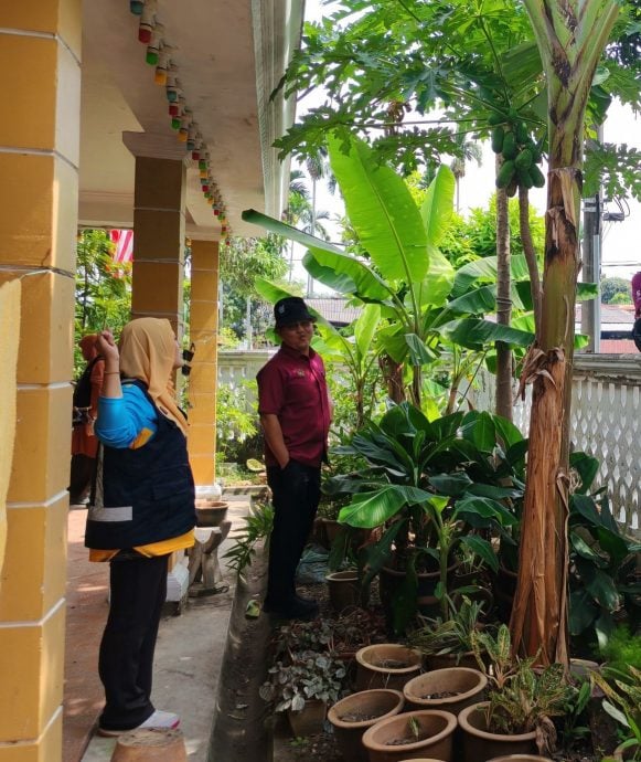 （古城第四版主文）马打古精一带发生多宗骨痛热症病例，执法人员发现当地有超过百处有蚊虫繁殖