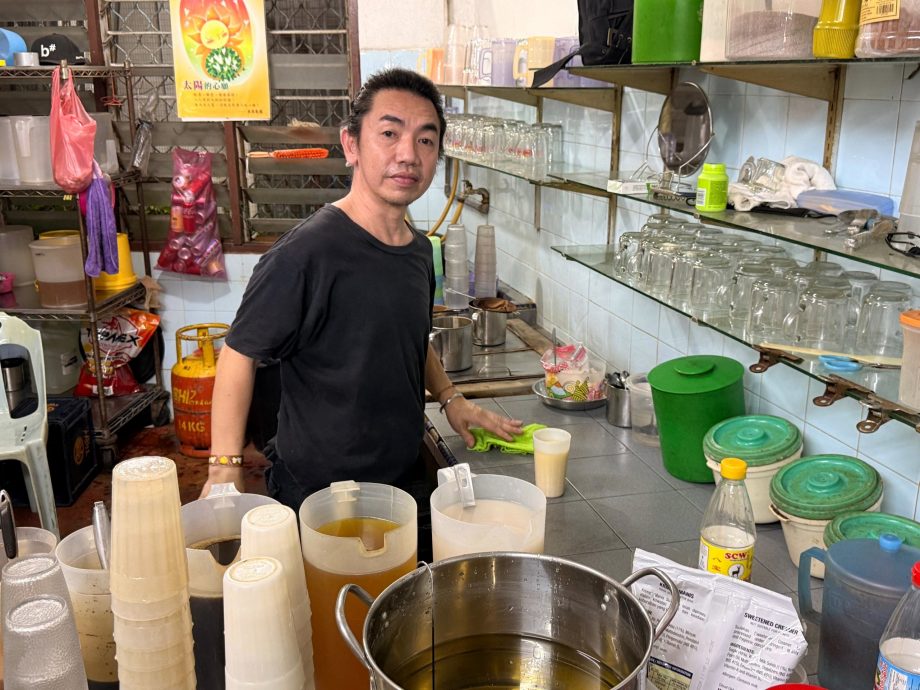 (大北马)10月1日起-商店禁展示香烟 商家“不知情” “忘执行”