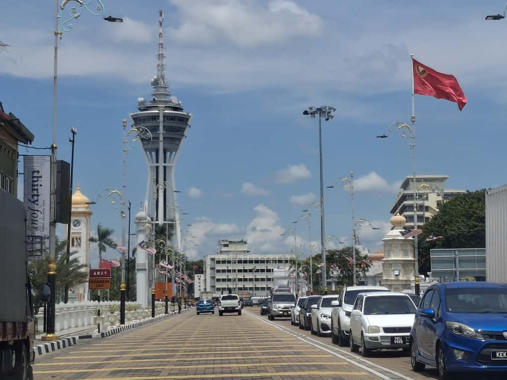 截至去年负债逾19亿   吉收入达7亿6953万