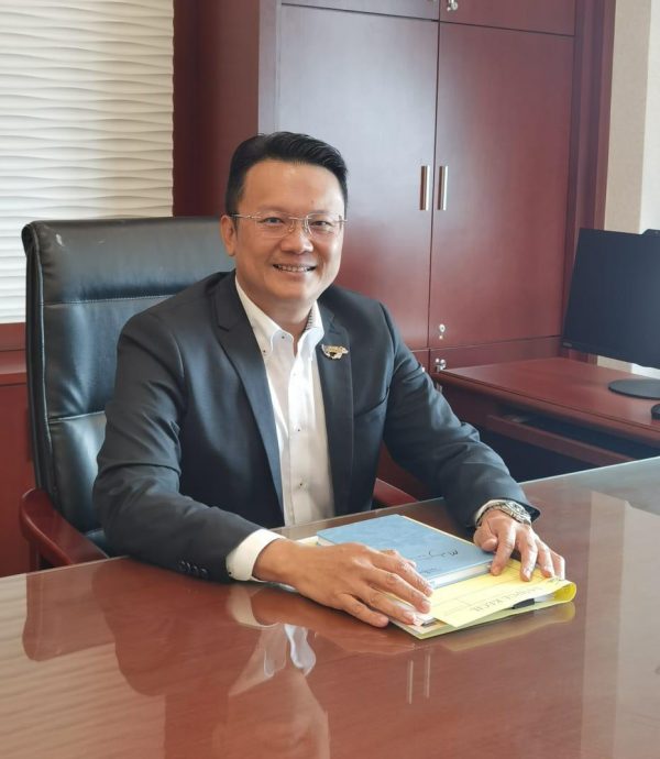 (大北马)“海洋赞礼号”首次停靠 杨顺兴:巩固槟城航运枢纽地位