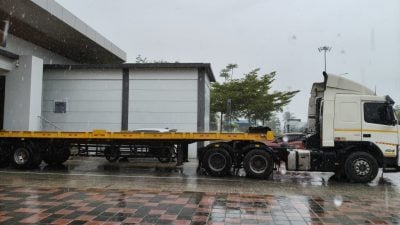 拖格罗里试图运送津贴柴油出境 AKPS查出隐藏隔间 起3000公升柴油