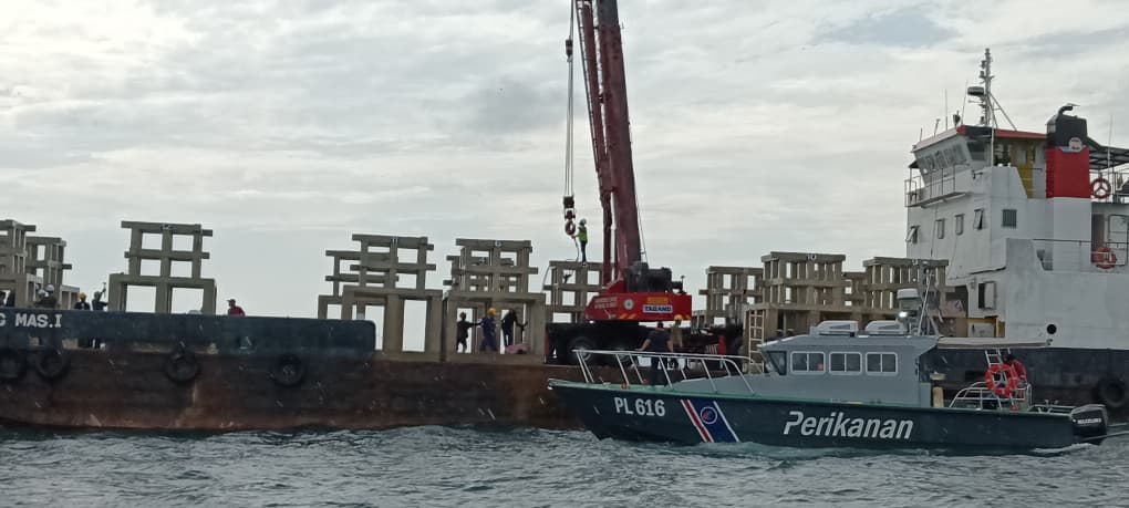 (大北马)渔业局耗资38万 在铅海域投放人造暗礁