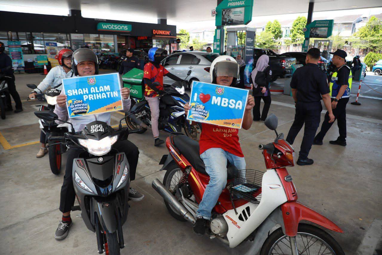 （大都会）沙亚南市政厅供500摩托骑士免费打油10令吉