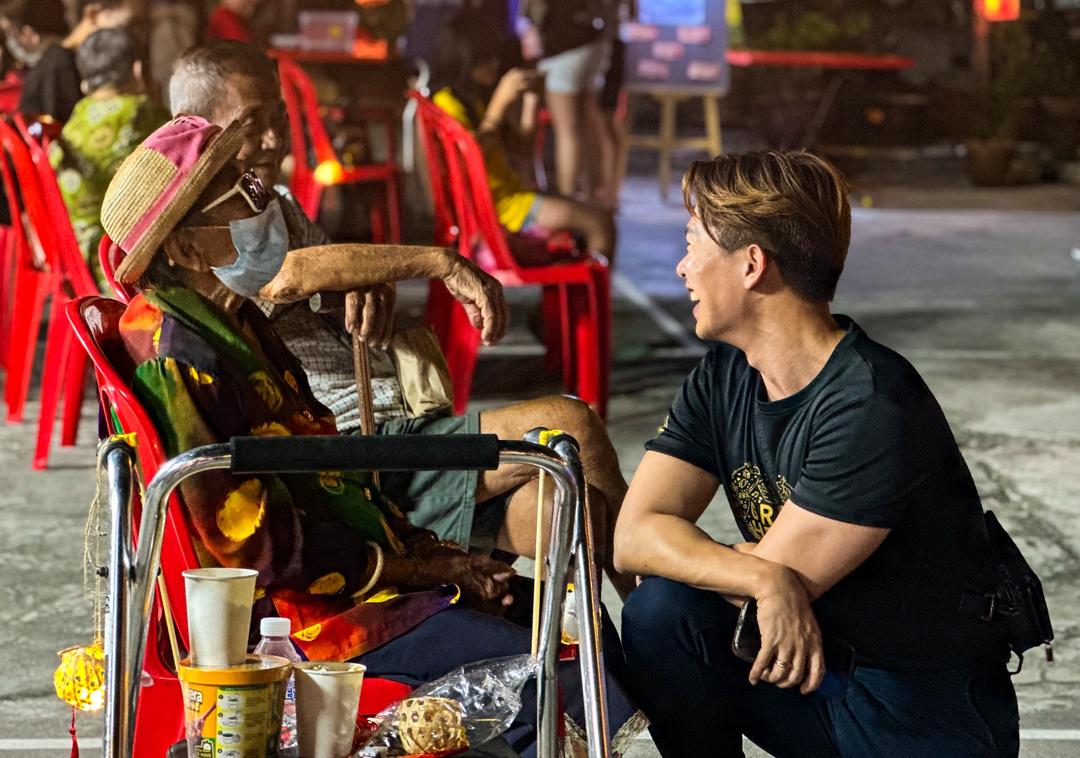 （大都会）耕心中秋观星月光会  300人亲睹月亮真面目