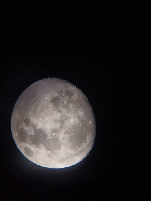 （大都会）耕心中秋观星月光会  300人亲睹月亮真面目