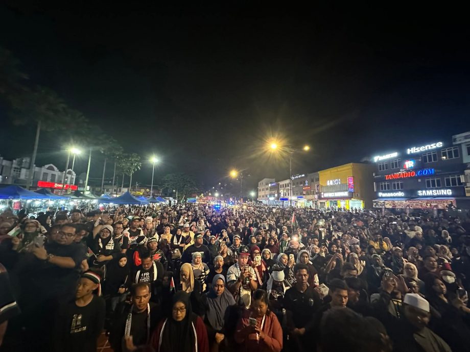 (已签发)全国:逾千人涌上哥打街头集会 抗议以色列拦截“全球坚韧船队”