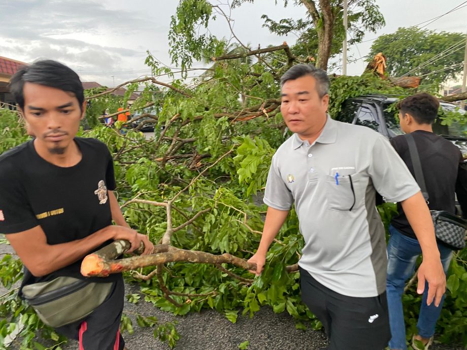 （已签发）柔：中江午后风雨劫   房屋车辆被砸   MyKiosk搬家