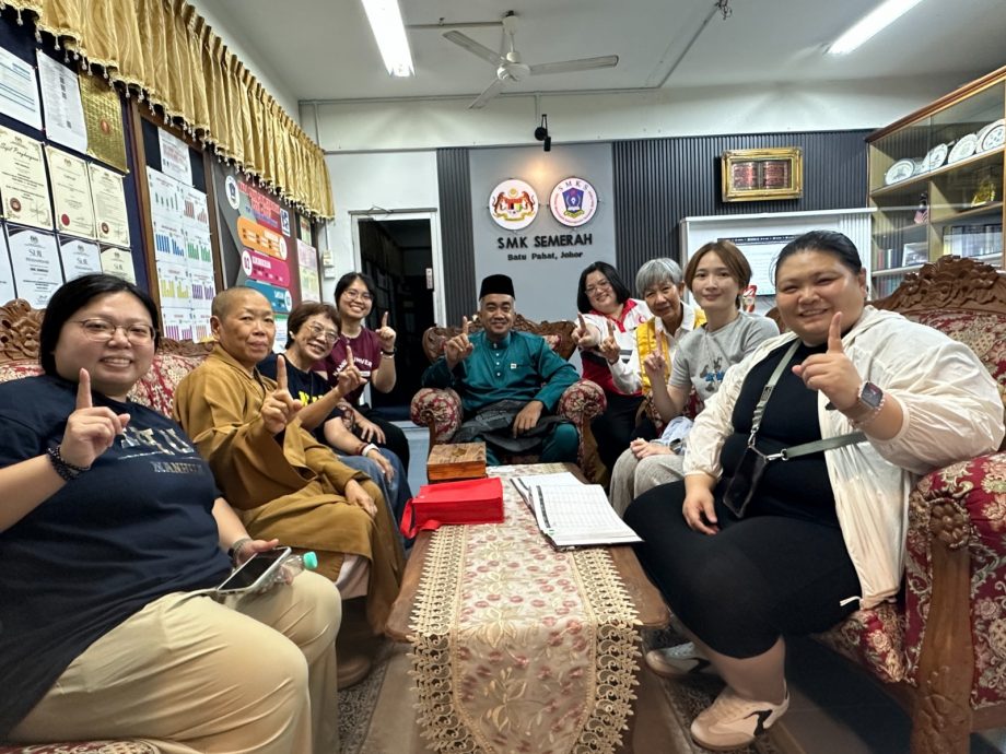 佛光会第4站考生祈福   峇圣模那百名师生参与