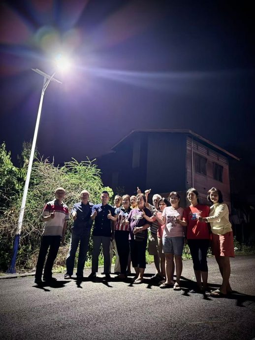 （已签发）柔：善心人士赞助50盏太阳能路灯   照亮9古来新村与甘榜